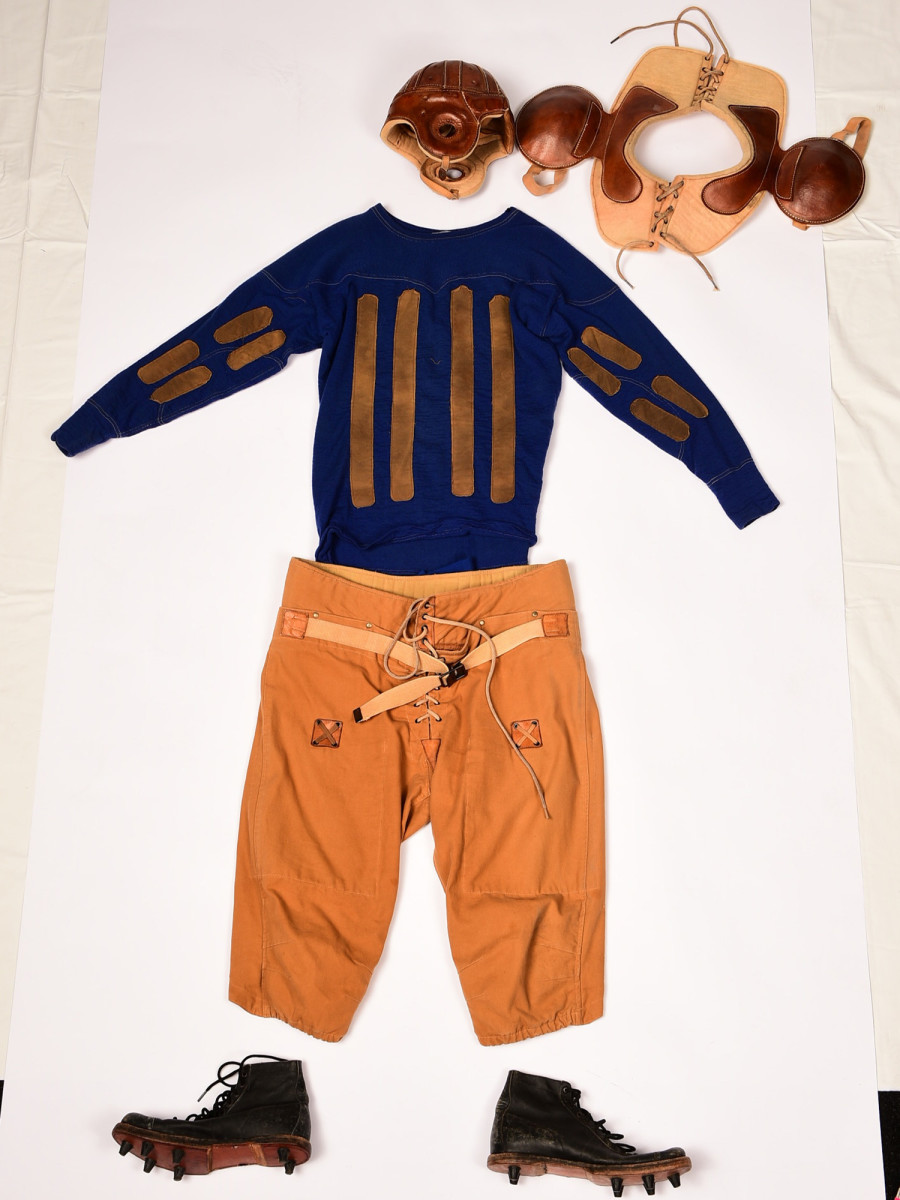 leatherheads-full-uni.jpg